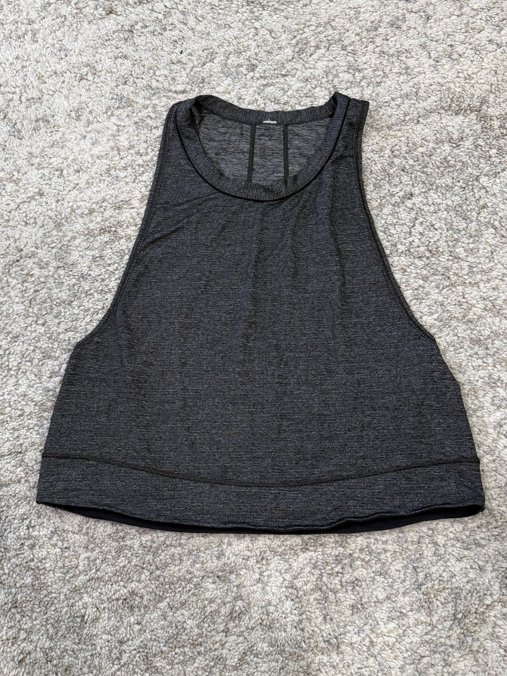 Lululemon PACE PERFECT TANK
COLOUR: HEATHERED BLACK/BLACK